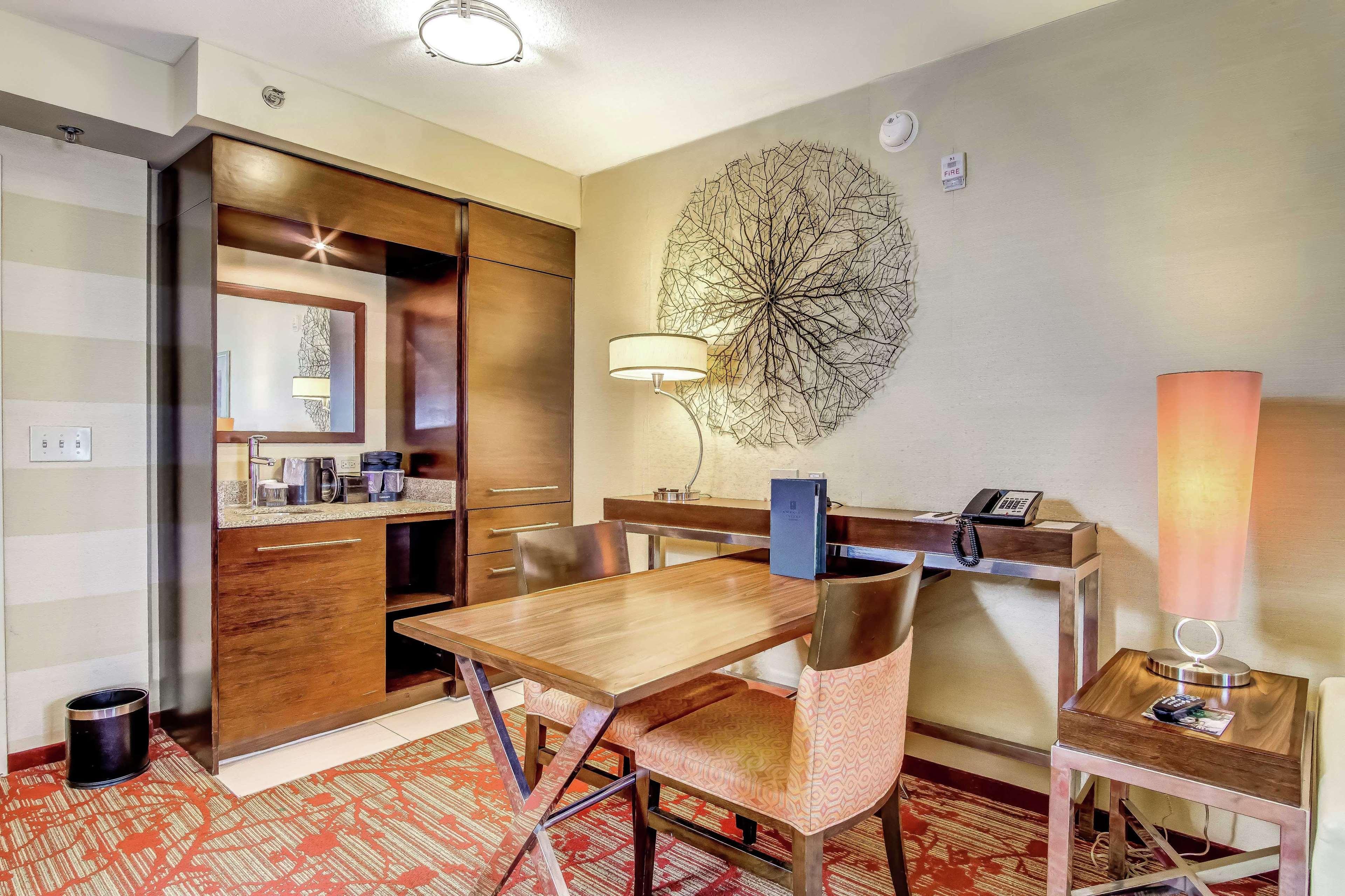 Embassy Suites Atlanta - Kennesaw Town Center Kültér fotó